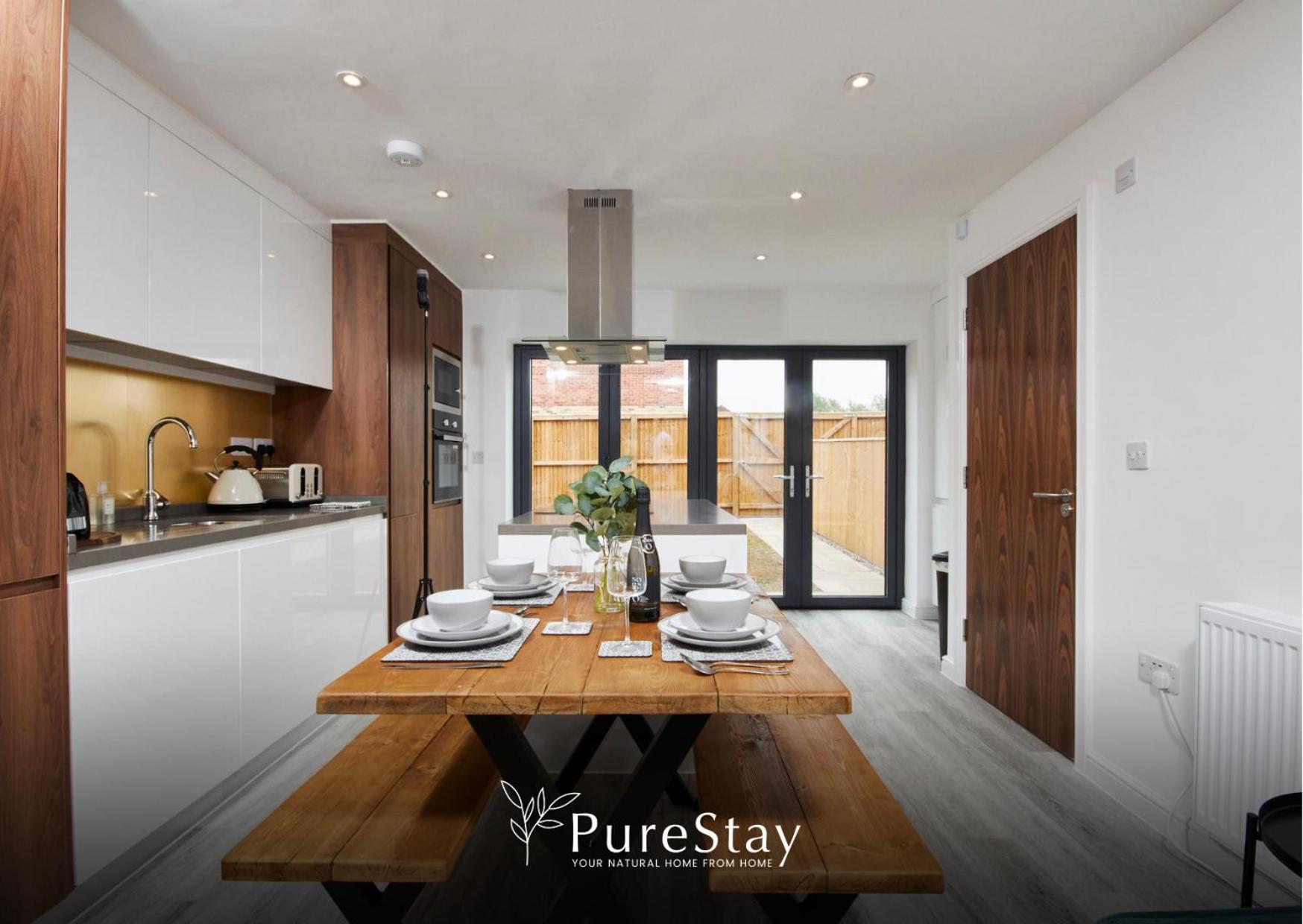 Stunning 5 Bed Manchester House With Parking By Purestay Short Lets & Serviced Accommodation Exterior foto